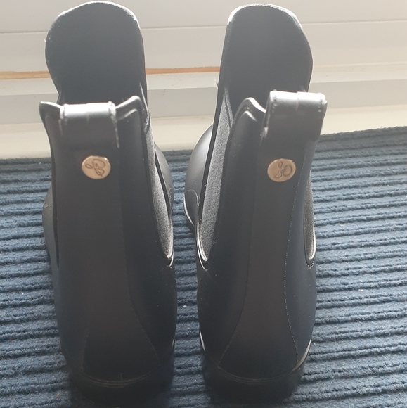 Sam Edelman Rubber Boots - Picture 4 of 10